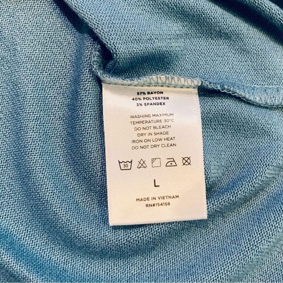 Mod Ref Women’s Contemporary V-Neck Puff Short Sleeve Blue Blouse Size Large - Picture 4 of 5